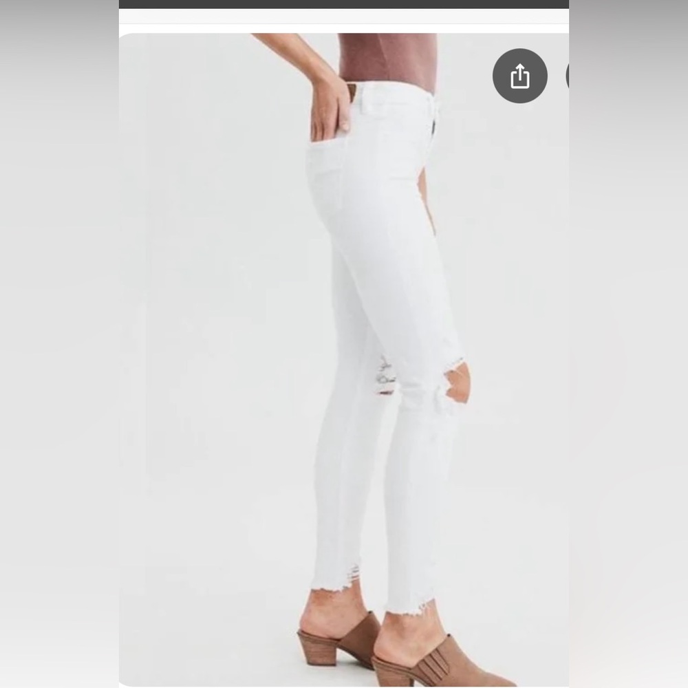 American Eagle jeans size 4 short white distressed raw hem Hi Rise Jeggings 🩷 - Picture 3 of 11